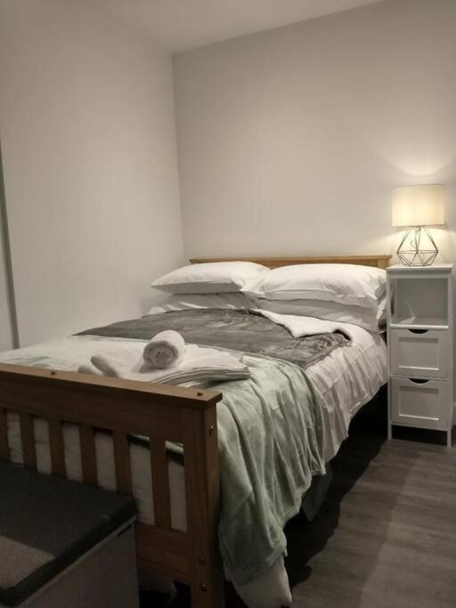 Cosy Garden Studio Room Minimum Two Night Booking Μπράιτον Εξωτερικό φωτογραφία