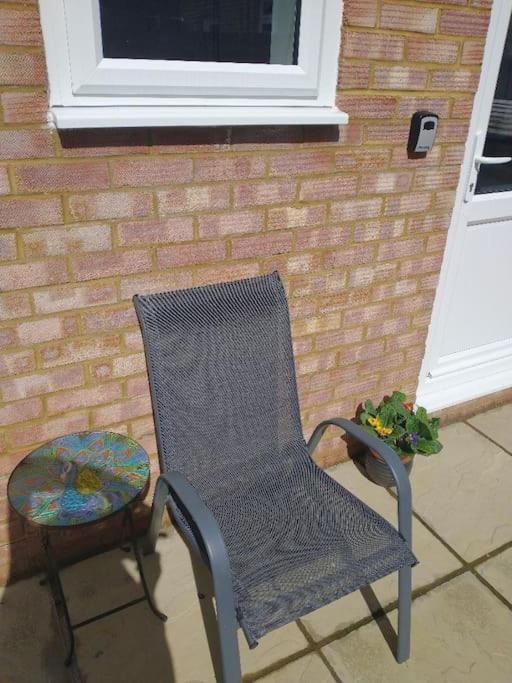 Cosy Garden Studio Room Minimum Two Night Booking Μπράιτον Εξωτερικό φωτογραφία
